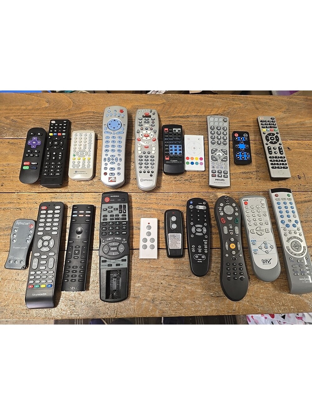 Lot of 20 Mixed Remote Controls Tivo Insignia Philips Audiovox Roku Skyworth